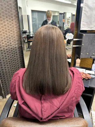 ミディアム カラー 岡山 紗里奈のヘアスタイル