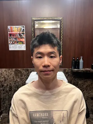 ショート ヒロ銀座バーバーショップ丸の内所属・秋山 琳太のヘアスタイル