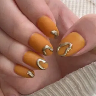 セミロング ネイル T. Kasumiのネイルデザイン