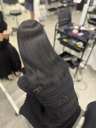 カラー 🩶niina 暗髪韓国系カラー🩶のヘアスタイル