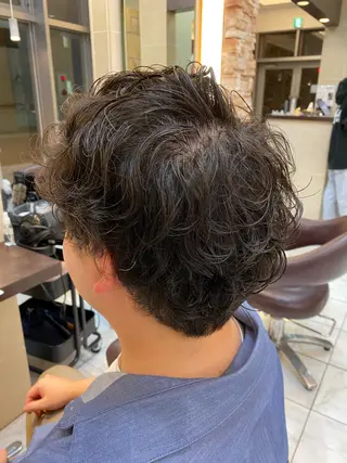 メンズ ⭐️透明感カラー/ パーマ⭐️宮野翔のヘアスタイル