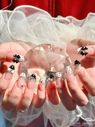 ネイル リボン、ガーリー パーツ放題専門店のネイルデザイン
