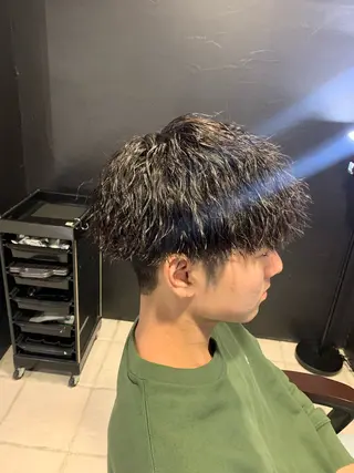 ミディアム メンズパーマ/難波/ 心斎橋　室園亮佑のヘアスタイル