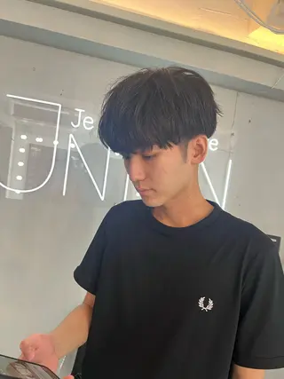 ミディアム je suis heureuse所属・ハイライトカラー 🌀ゆい❣️のヘアスタイル