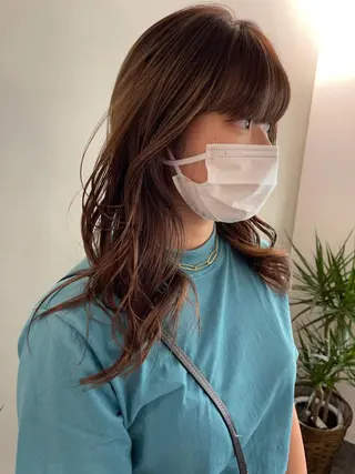 セミロング ハイトーンカラー RYUのヘアスタイル