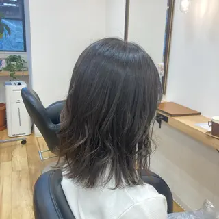 ミディアム カラー 神田 菜々子のヘアスタイル
