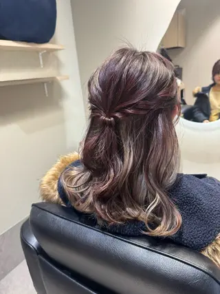 セミロング NAVY 橋本心 縮毛矯正のヘアスタイル