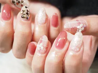 ネイル glaNje shioriのネイルデザイン