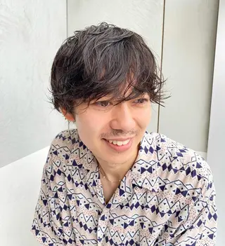 カラー メンズ 艶感/ナチュラル 🩵amiのヘアスタイル