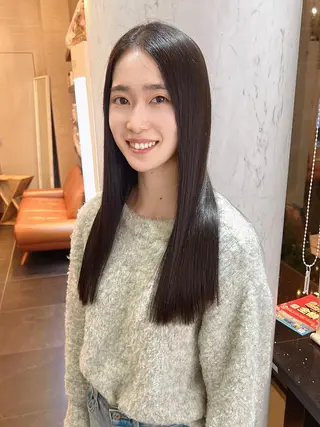 ロング 福岡縮毛矯正✨️ ストレート 向井和輝のヘアスタイル