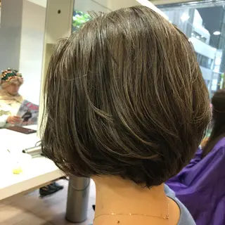 ショート カラー 手櫛でストレート/ 人生を変える美髪へのヘアスタイル