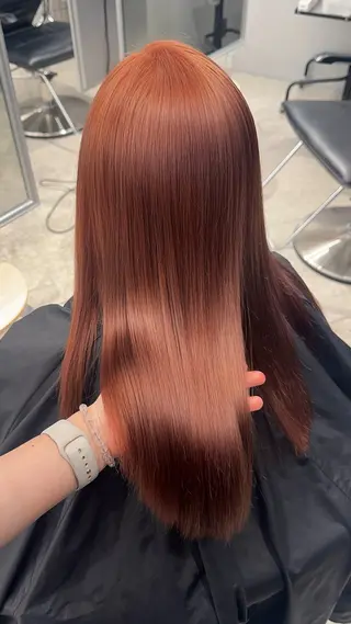 ロング カラー PELE ハイトーン RIMUのヘアスタイル