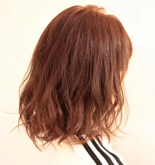 ミディアム カラー パーマ 松澤 勇輝のヘアスタイル