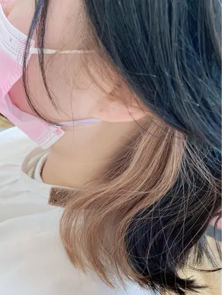 ミディアム カラー 大野 まゆのヘアスタイル