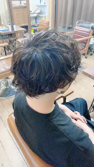 ショート パーマ メンズ 國分 伸也のヘアスタイル
