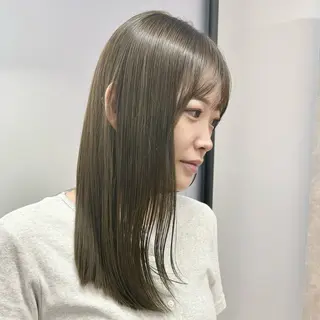 セミロング カラー ネヅ カオルのヘアスタイル