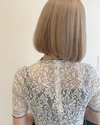 ショート カラー MARU レイヤー/パーマのヘアスタイル