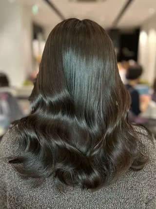 セミロング 艶カラーリスト 🌈銀座🌈牛込萌香のヘアスタイル