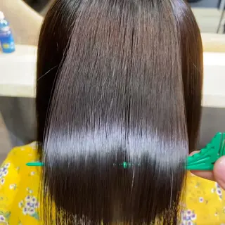 ミディアム ツバサ 髪質改善のヘアスタイル