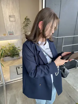 ミディアム カラー autre所属・大久保 ひでなりのヘアスタイル