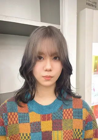 ミディアム カラー ザクザクレイヤー 🍀/ブリーチ/小田のヘアスタイル