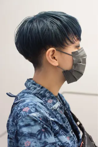 ショート カラー 千葉 慎也のヘアスタイル