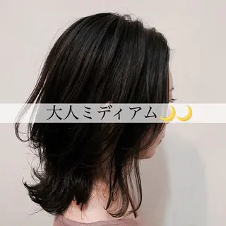 ミディアム ディレクター鮫島 俊介のヘアスタイル