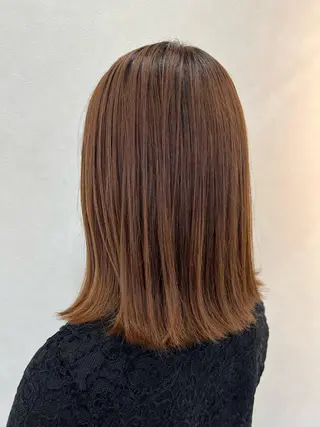 ミディアム ショート/白髪ぼかし 君和田若菜のヘアスタイル