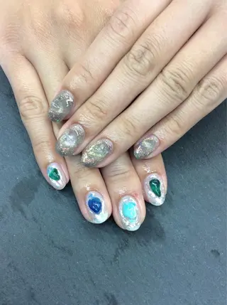 ネイル esNail&eye イーズネイル＆アイのネイルデザイン