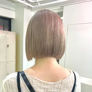 ショート カラー パーマ ヘアアレンジ 🧨ブリーチー×ボブ レイヤー💎じゅえるのヘアスタイル