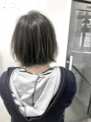 ショート カラー 新井 広樹のヘアスタイル