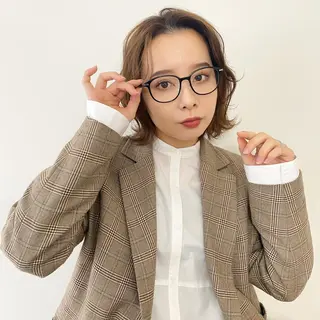 ミディアム 川野 彩海のヘアスタイル