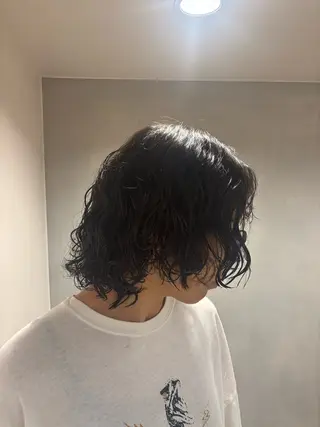 パーマ 星野 羽澄のヘアスタイル