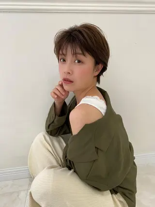 ショート カラー パーマ ヘアアレンジ IVY joure Suzu.のヘアスタイル