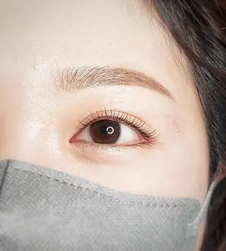 マツエク・マツパ アイブロウ U_la所属・U_la [ウーラ] 片岡の眉毛・アイブロウイメージ