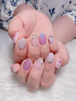 ネイル MiKi Nai池袋 長さだし得意のネイルデザイン