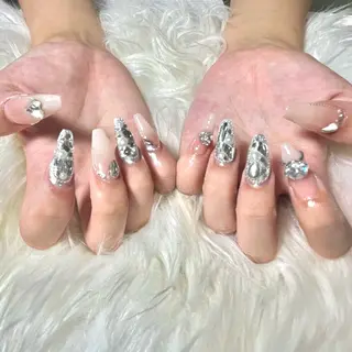 ネイル hohomi .のネイルデザイン