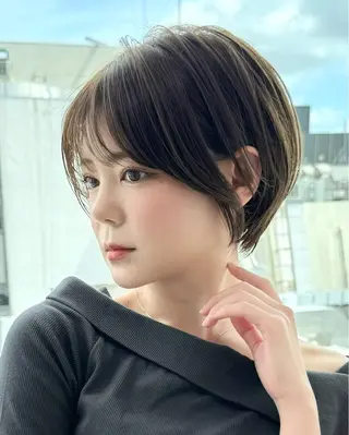 ショート カラー 💍新宿ショート 💍岩田莉奈のヘアスタイル