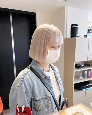 ミディアム デザイン🥇複雑履歴 ハイトーン特化のヘアスタイル