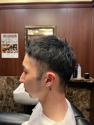 ショート ヒロ銀座バーバーショップ丸の内所属・秋山 琳太のヘアスタイル