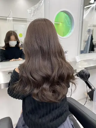 カラー 韓国スタイル🇰🇷 トレンドレイヤー🪡のヘアスタイル
