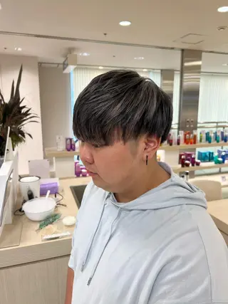 ショート カラー ハイトーン/ウルフ /レイヤー/坂野幸伸のヘアスタイル