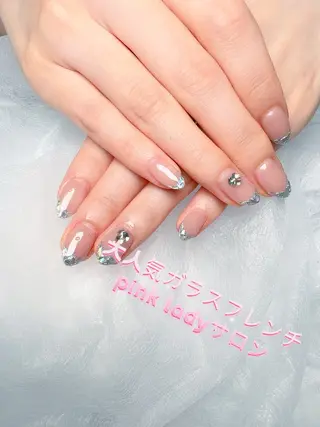 ネイル pink ladyサロン所属・べ にのネイルデザイン