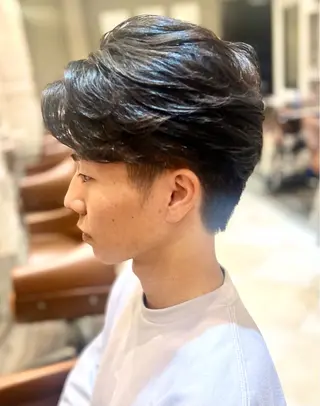 ショート Realme  京都四条烏丸ドゥエby  yk所属・脱・パサつき髪 /髪質改善　小塚耀介のヘアスタイル