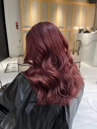 ロング カラー るり 暗髪・艶カラーのヘアスタイル