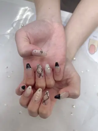 ネイル THAO NGUYENのネイルデザイン