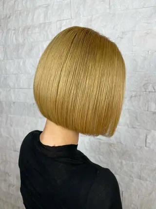 ミディアム 圧倒的美髪ストレート ツダケイタロウのヘアスタイル