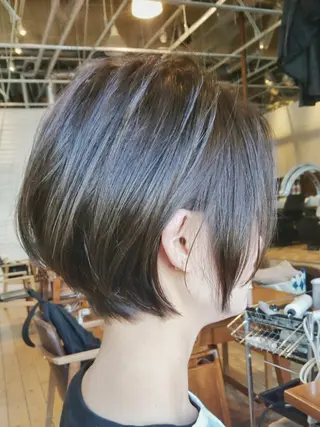 ショート カラー youres hair はなれ店所属・髪質改善🌸縮毛矯正 専門家💖後藤のヘアスタイル