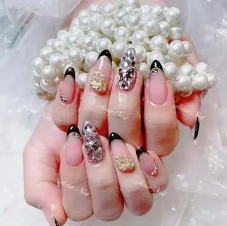 ネイル Kurieitibu 🍬Byu~tīのネイルデザイン