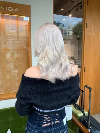 セミロング カラー MONIQA【モニカ】所属・名古屋ハイトーン/ 🐶ブリーチ専門店のヘアスタイル